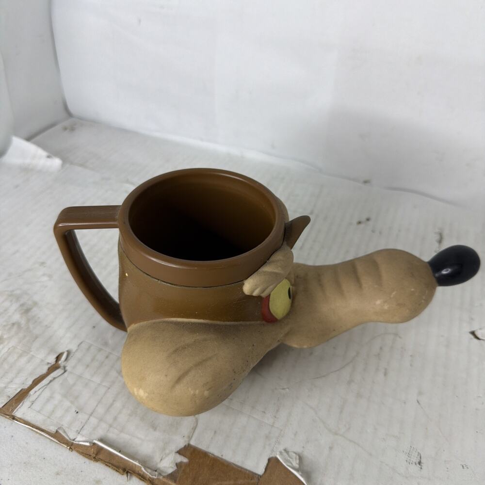 Vintage Wile E. Coyote 1992 Hard Plastic 3D Mug G B Designs As Pictured - Picture 5 of 8